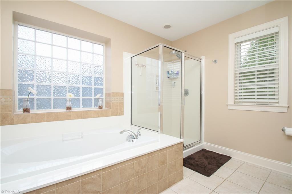 8007 Ives Drive Oak Ridge, NC 27310 - Photo 17 of 30