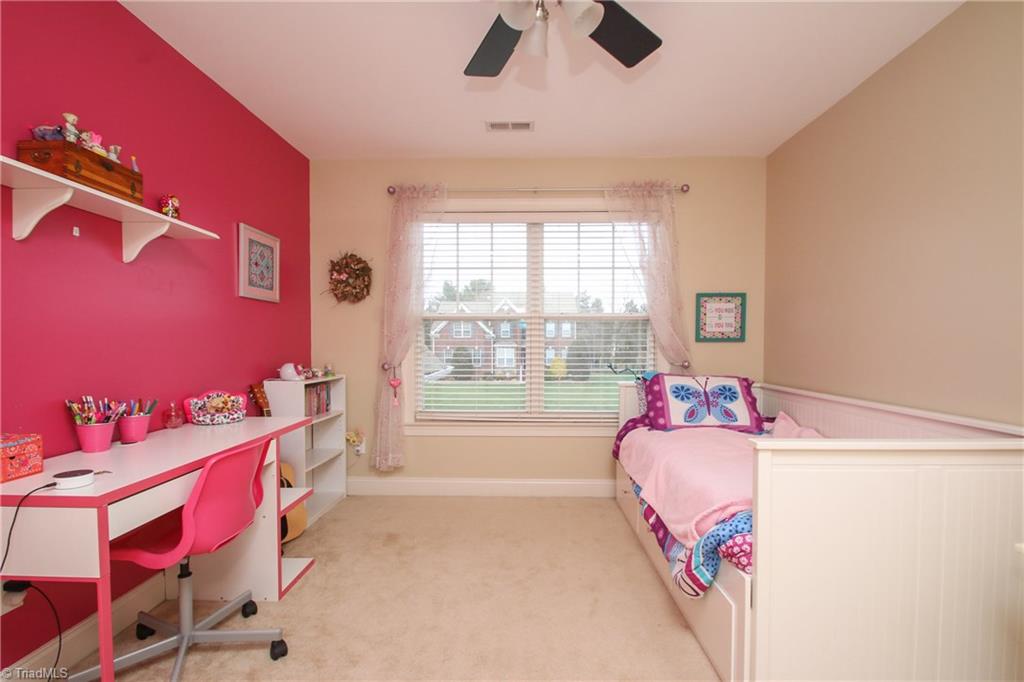 8007 Ives Drive Oak Ridge, NC 27310 - Photo 18 of 30