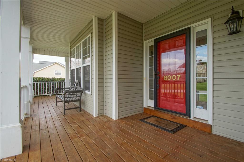 8007 Ives Drive Oak Ridge, NC 27310 - Photo 4 of 30