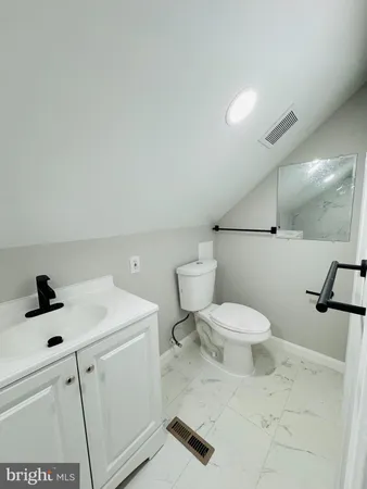 $3,350 | 1111 Edmonston Drive, Rockville, MD 20851