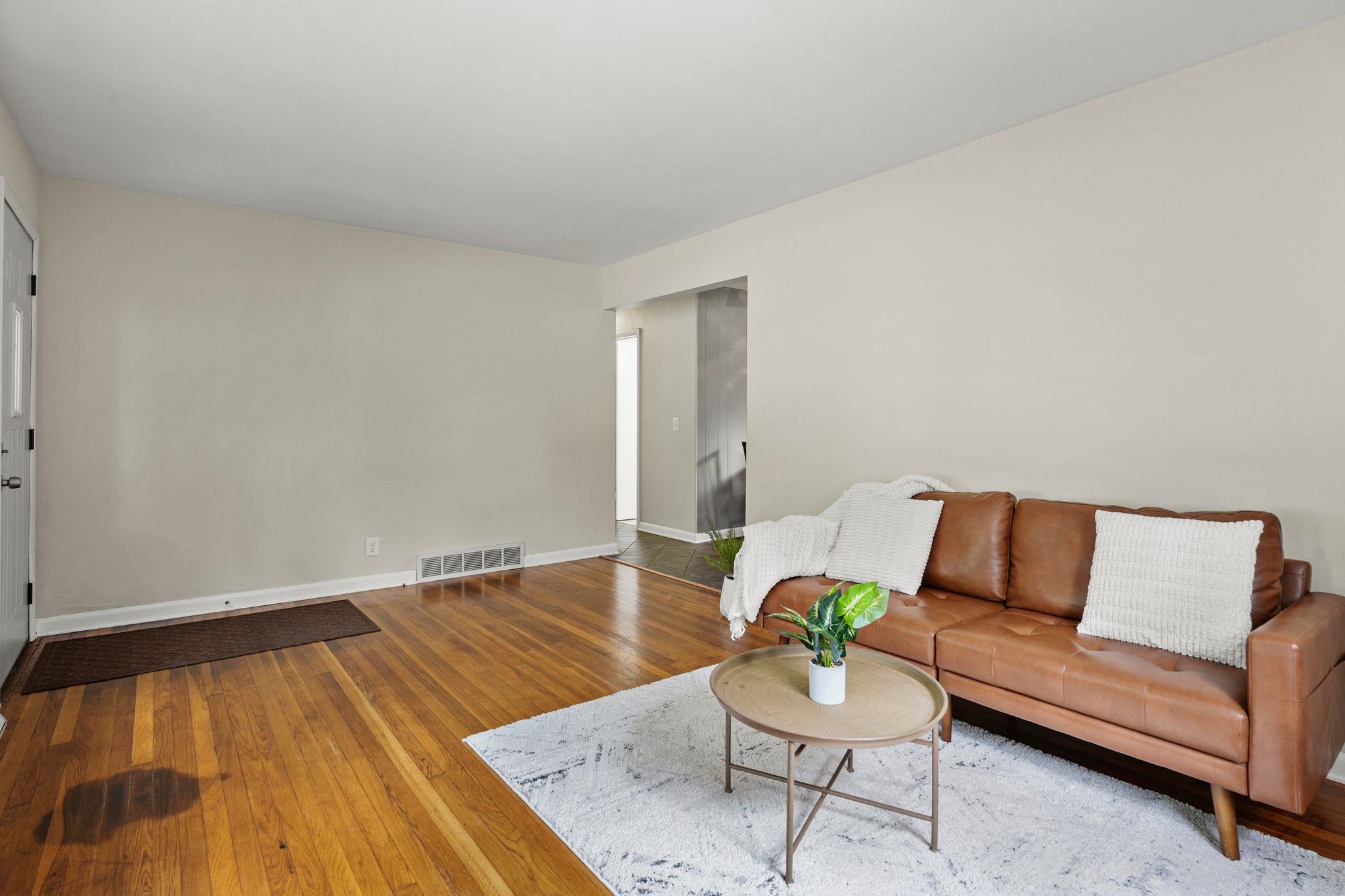 621 South Segoe Road Madison, WI 53711 - Photo 6 of 52 Gallery Image 6