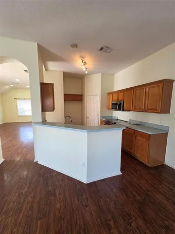 $2,295 | 3820 Harrison Drive, Carrollton, TX 75010
