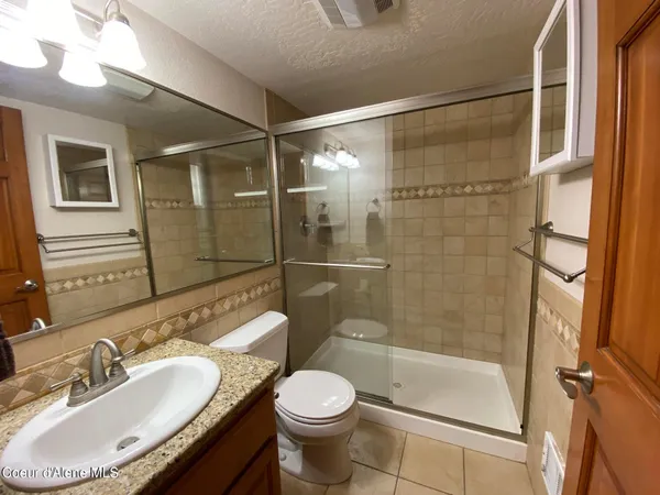 $205,000 | 34152 Lakeside Avenue, Unit 5, Bayview, ID 83803