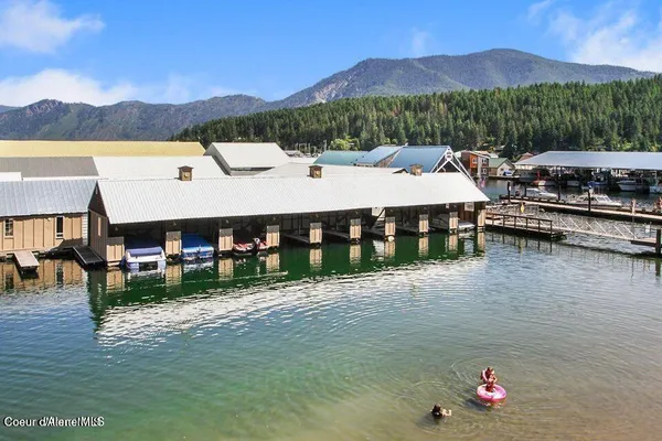 $205,000 | 34152 Lakeside Avenue, Unit 5, Bayview, ID 83803
