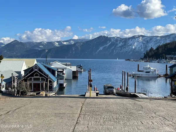 $205,000 | 34152 Lakeside Avenue, Unit 5, Bayview, ID 83803