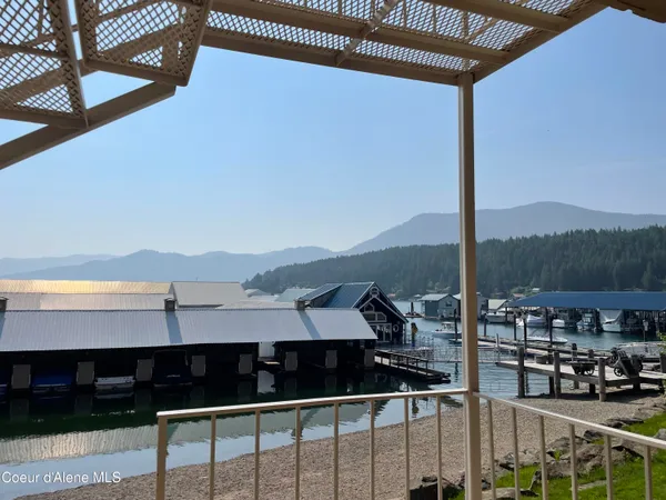 $205,000 | 34152 Lakeside Avenue, Unit 5, Bayview, ID 83803