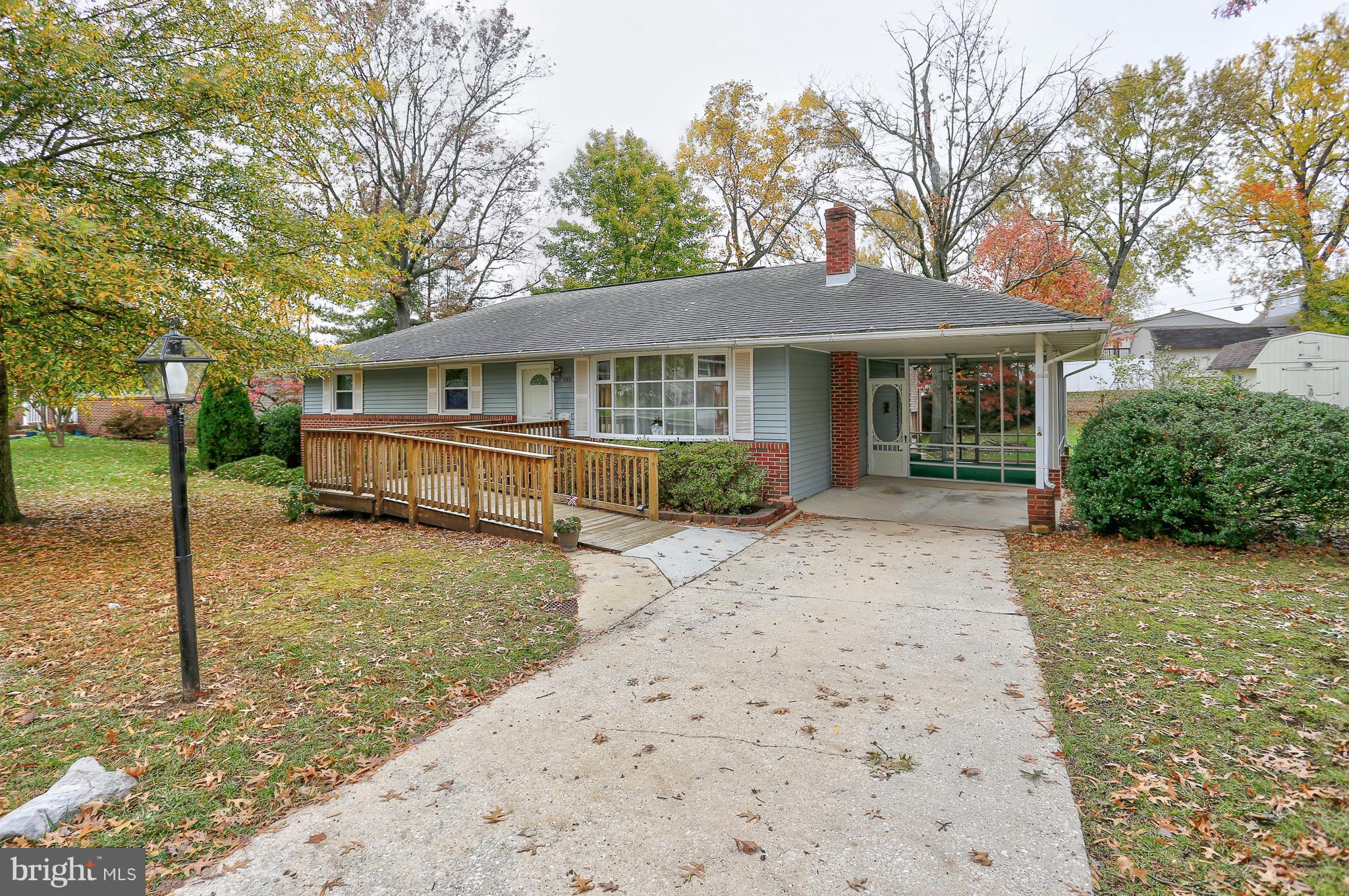 592 Forest View Road Linthicum Heights, MD 21090 - Photo 1 of 26 Exterior (Front)