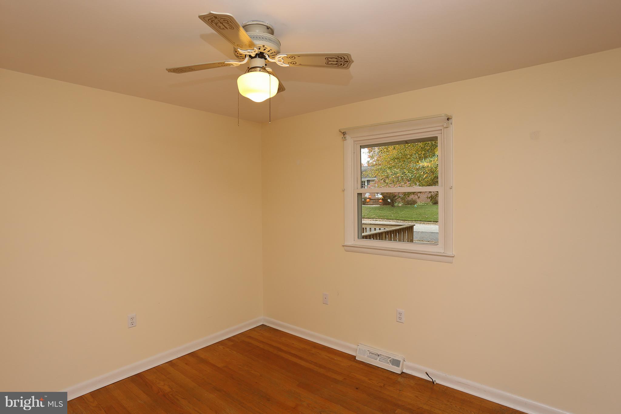 592 Forest View Road Linthicum Heights, MD 21090 - Photo 15 of 26 Bedroom