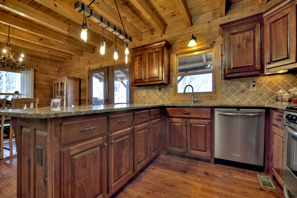 418 Chuck Road Talking Rock, GA 30175 - Photo 14 of 64 Gallery Image 14