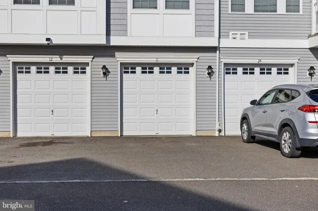 $425,000 | 40 Foulkes Lane, Unit 11, Chesterfield, NJ 08515