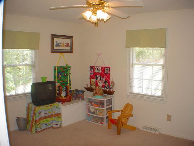 104 Mountain View Circle Inman, SC 29349 - Photo 8 of 10