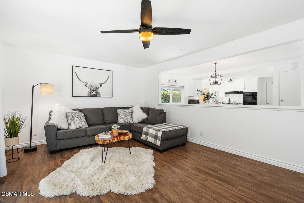 2142 Atwater Avenue Simi Valley, CA 93063 - Photo 20 of 36 a living room with furniture and kitchen view