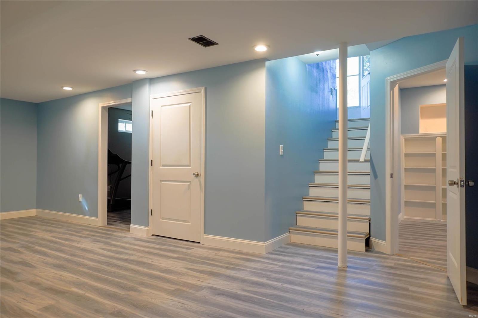 929 East Chain Of Rocks Road Granite City, IL 62040 - Photo 23 of 44
