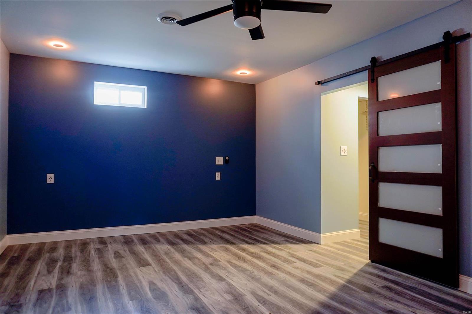 929 East Chain Of Rocks Road Granite City, IL 62040 - Photo 31 of 44