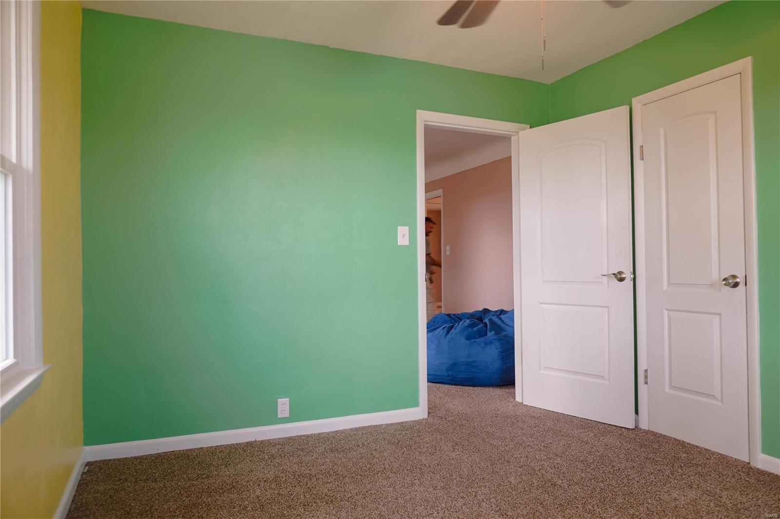 929 East Chain Of Rocks Road Granite City, IL 62040 - Photo 10 of 44