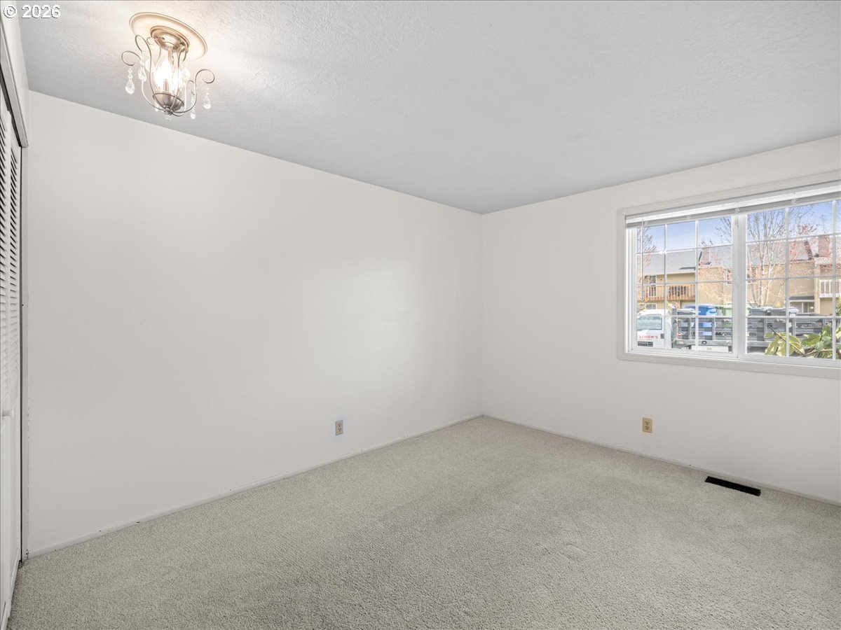3775 3rd Avenue North Keizer, OR 97303 - Photo 18 of 32 an empty room with a window