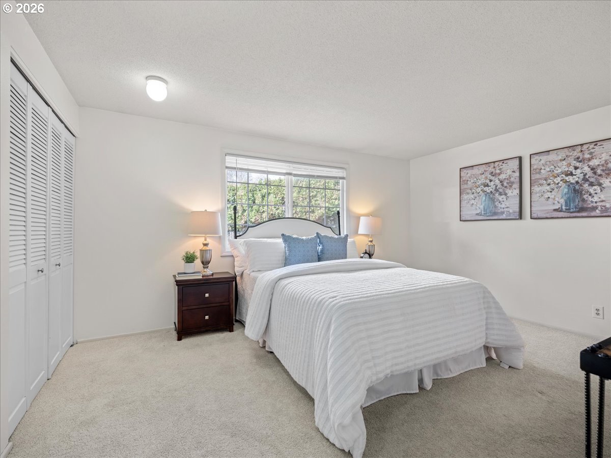 3775 3rd Avenue North Keizer, OR 97303 - Photo 20 of 32 a bedroom with bed and window