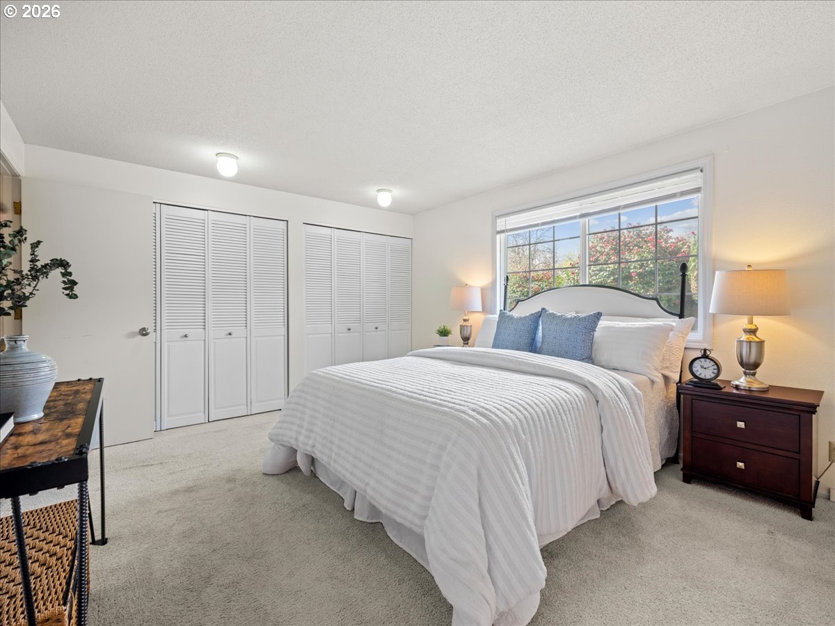 3775 3rd Avenue North Keizer, OR 97303 - Photo 22 of 32 a bedroom with a bed and a window
