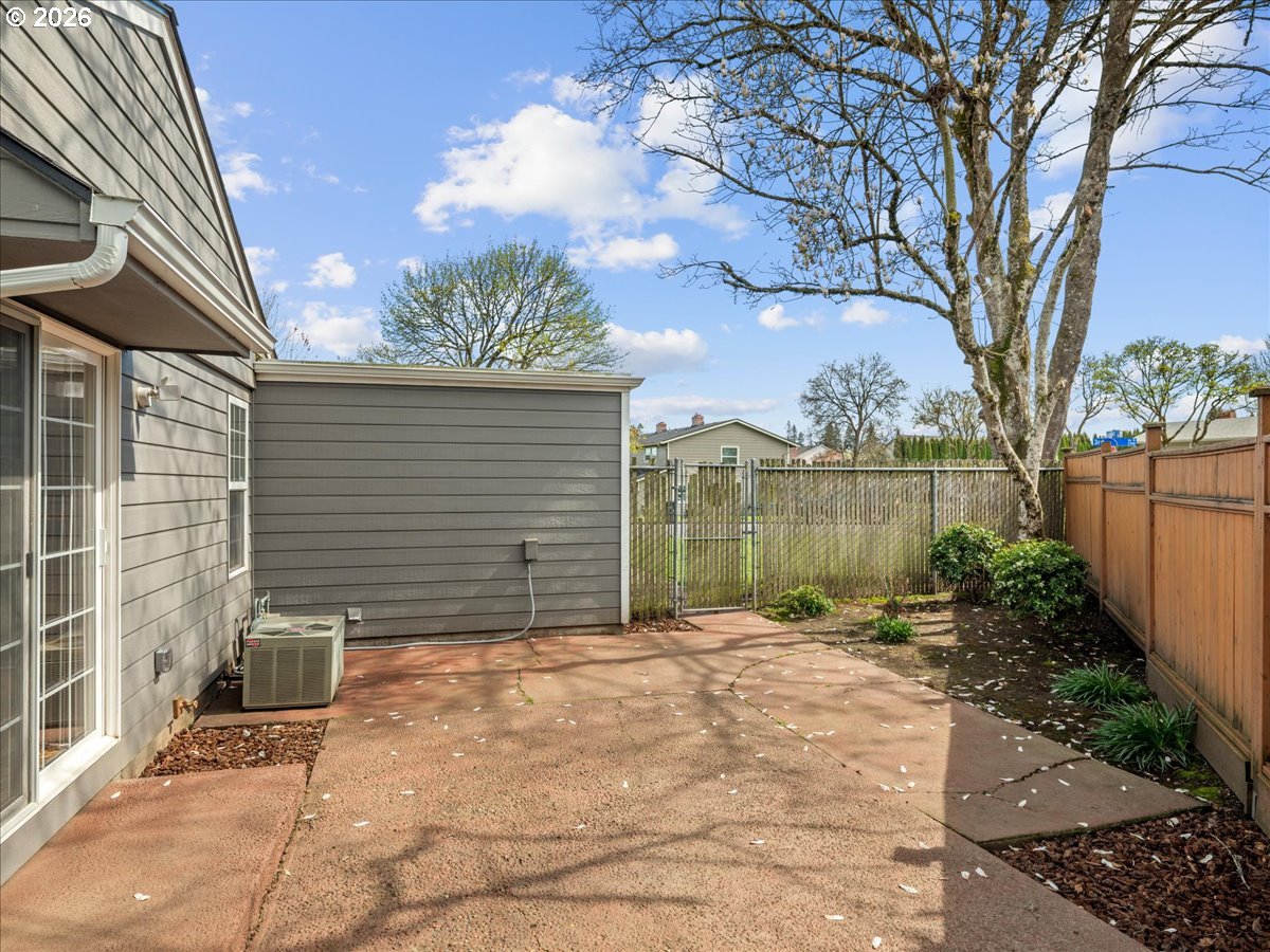 3775 3rd Avenue North Keizer, OR 97303 - Photo 25 of 32 a backyard of a house with lots of green space and outdoor seating