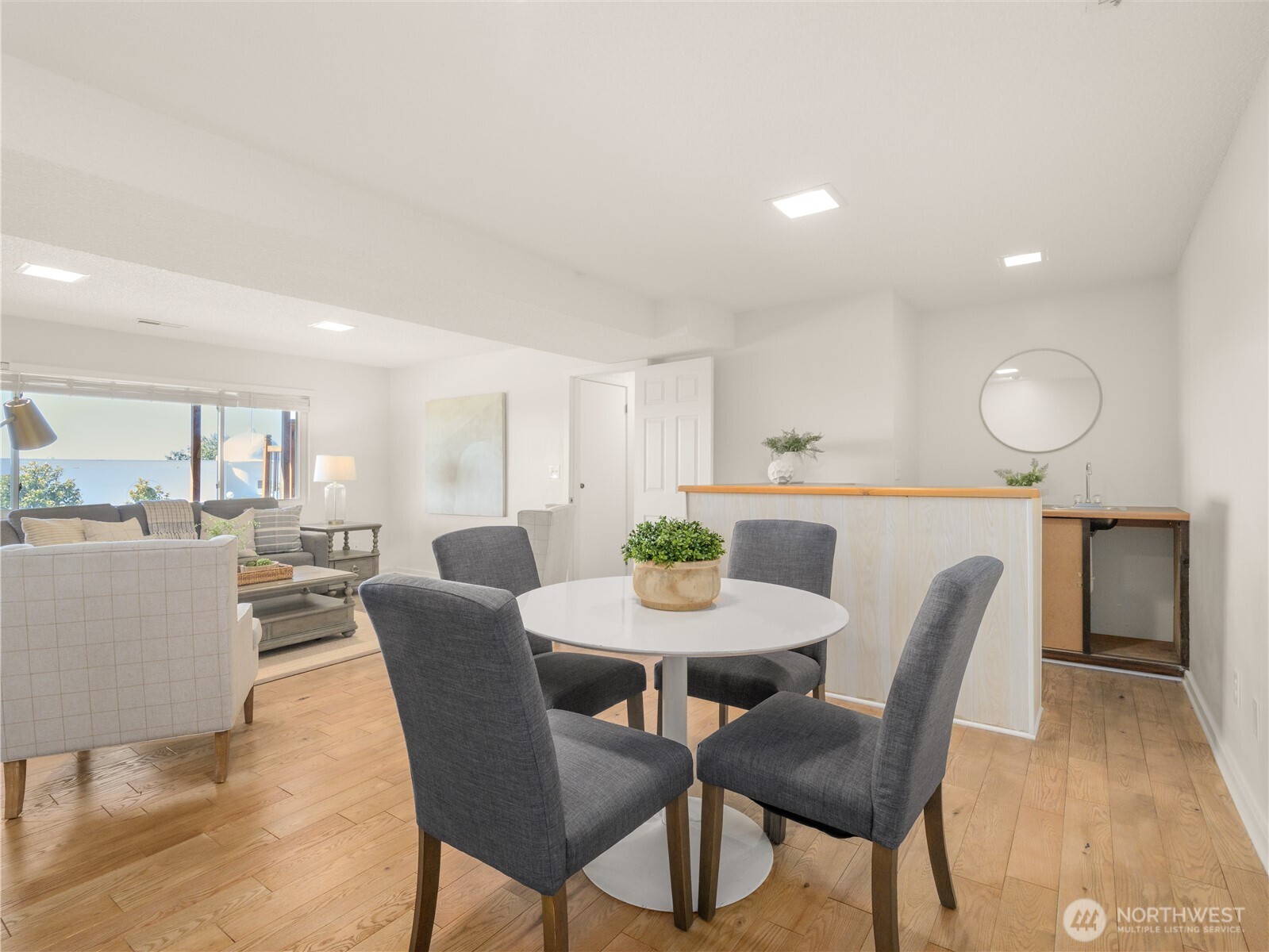 1006 Grant Avenue South Renton, WA 98057 - Photo 27 of 39 Gallery Image 27