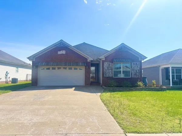 $249,999 | 107 Saddlebrook Court, Hopkinsville, KY 42240
