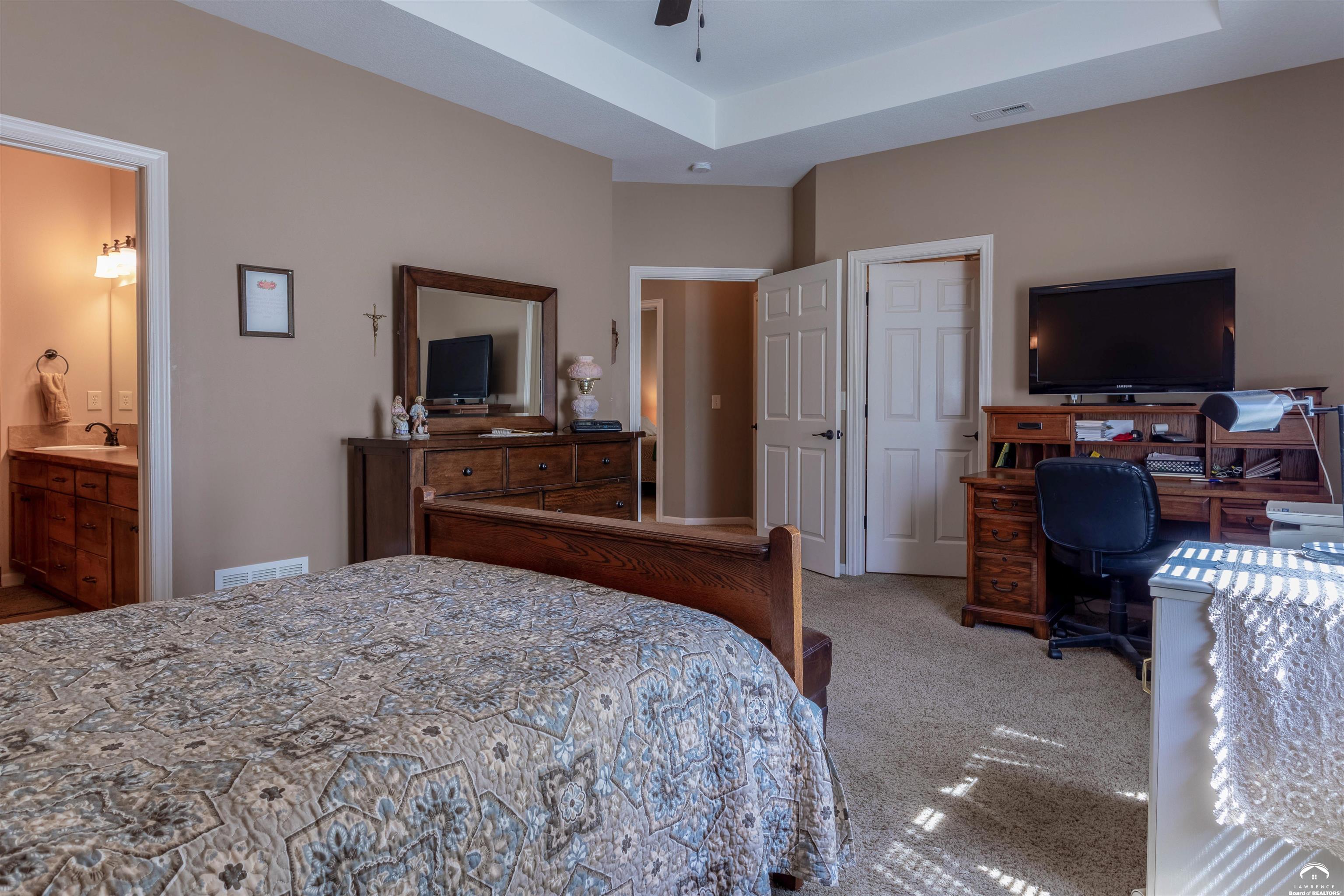 716 Coving Court Lawrence, KS 66049 - Photo 15 of 22