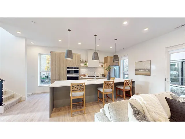 $8,250 | 4 West Drive, Excelsior, MN 55331