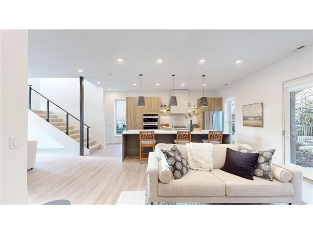 $8,250 | 4 West Drive, Excelsior, MN 55331