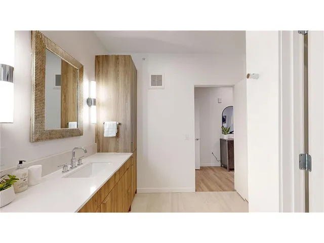 $8,250 | 4 West Drive, Excelsior, MN 55331