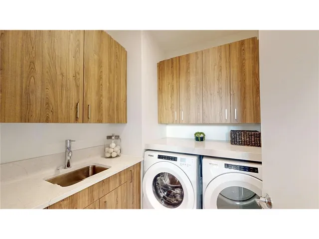 $8,250 | 4 West Drive, Excelsior, MN 55331