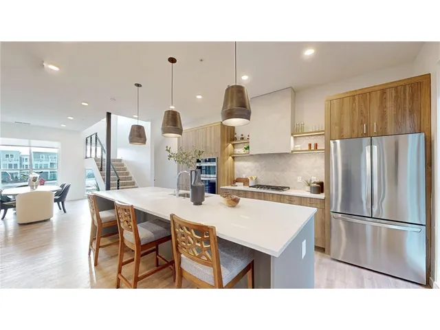 $8,250 | 4 West Drive, Excelsior, MN 55331