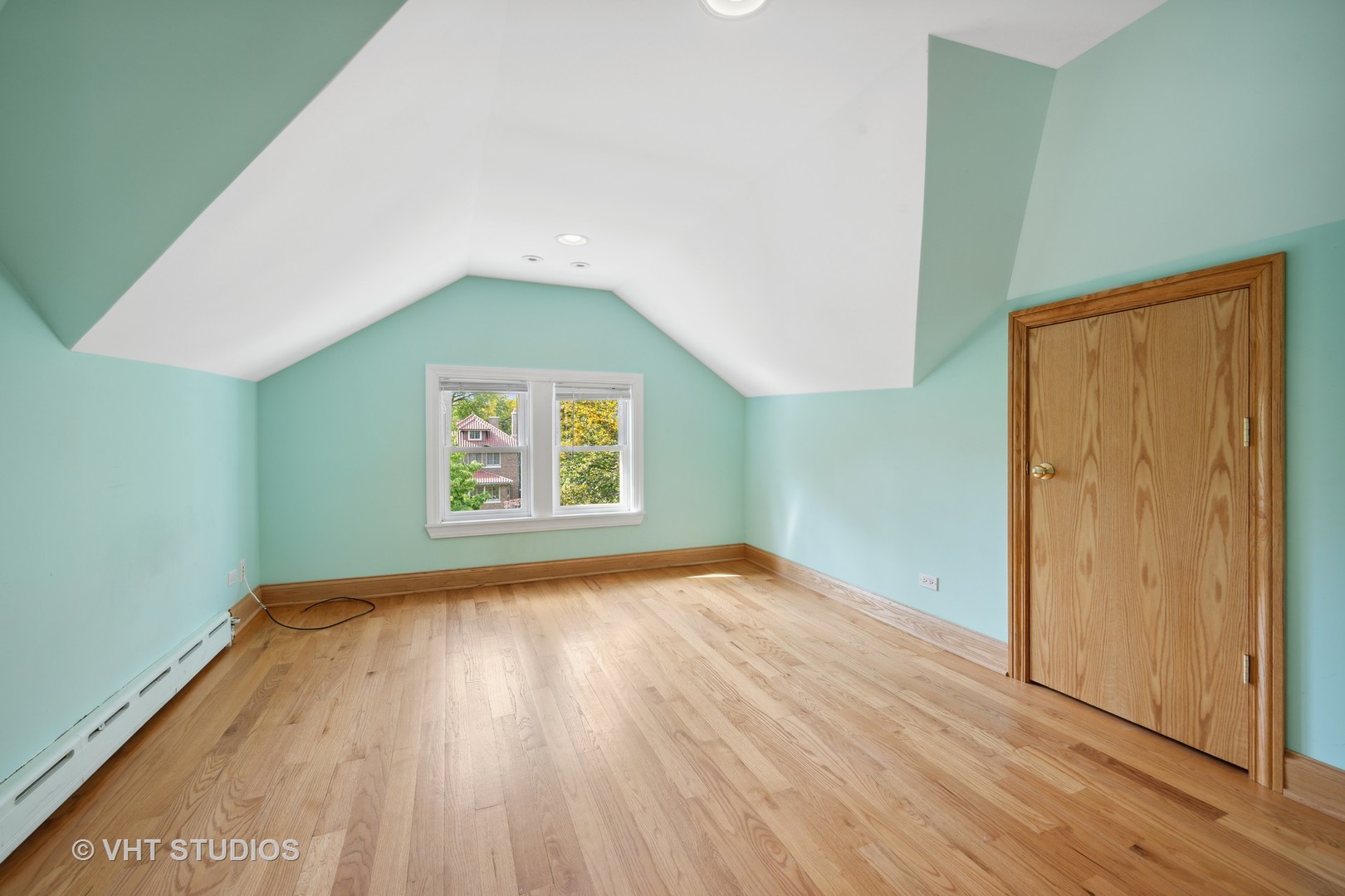 823 Jackson Avenue River Forest, IL 60305 - Photo 22 of 44 an empty room with wooden floor and windows