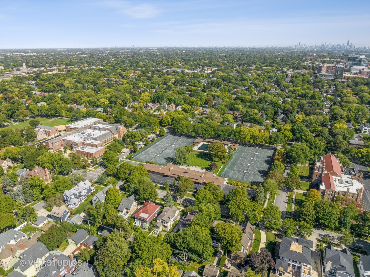 823 Jackson Avenue River Forest, IL 60305 - Photo 43 of 44 an aerial view of residential houses with outdoor space and trees