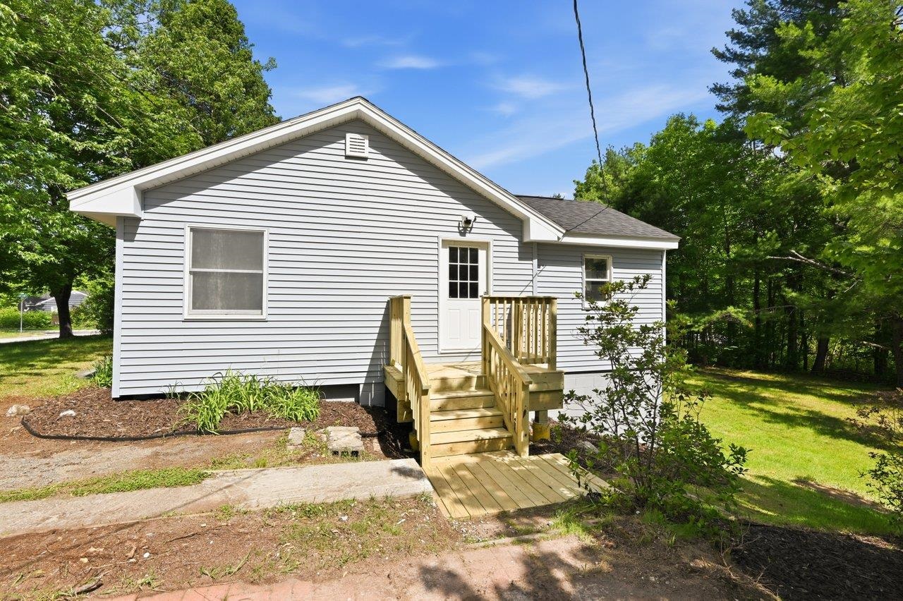 78 Crow Hill Road Rochester, NH 03868 - Photo 5 of 41