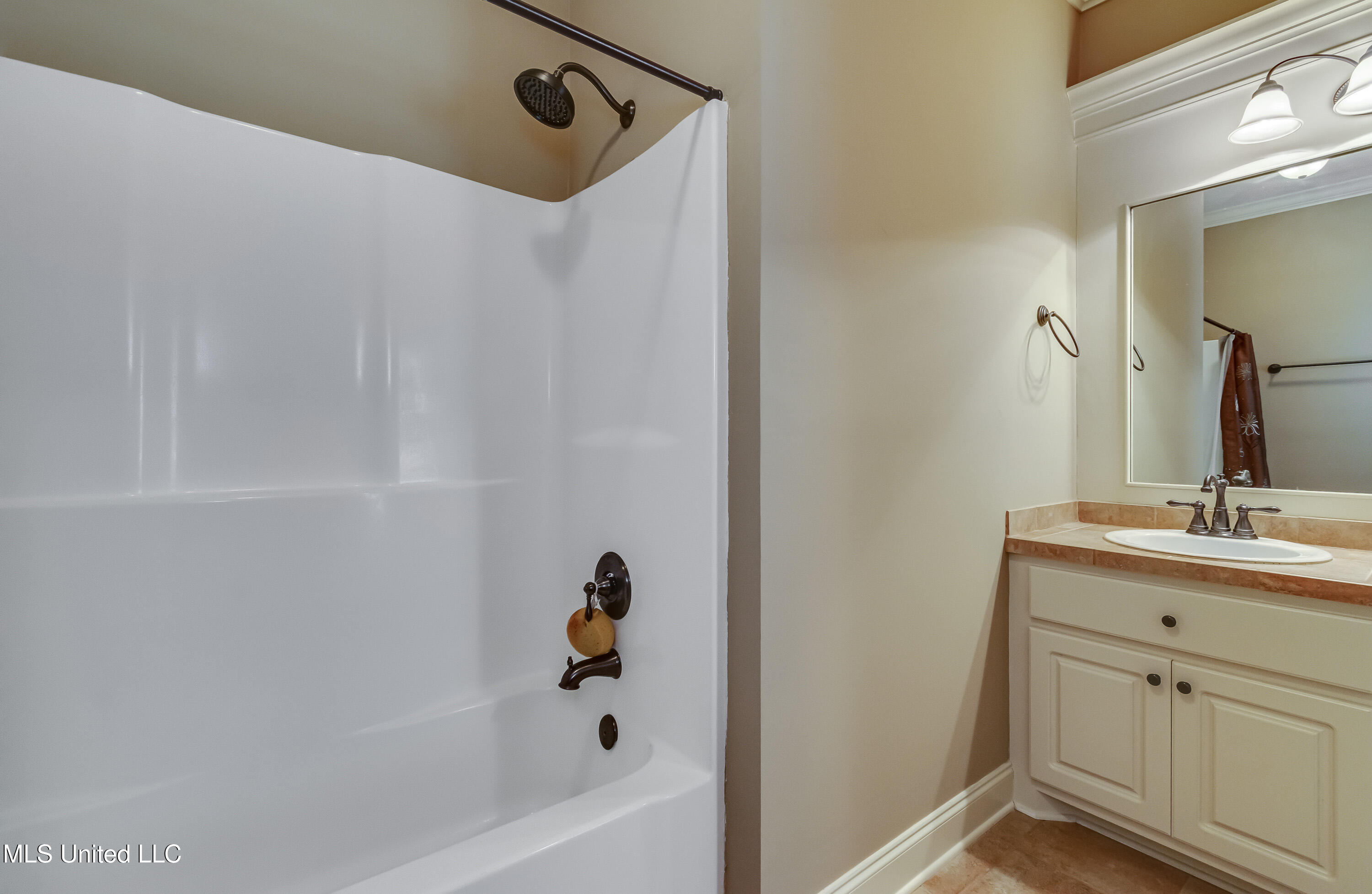 119 Brierfield Drive Madison, MS 39110 - Photo 36 of 48 119 Brierfield Dr-43