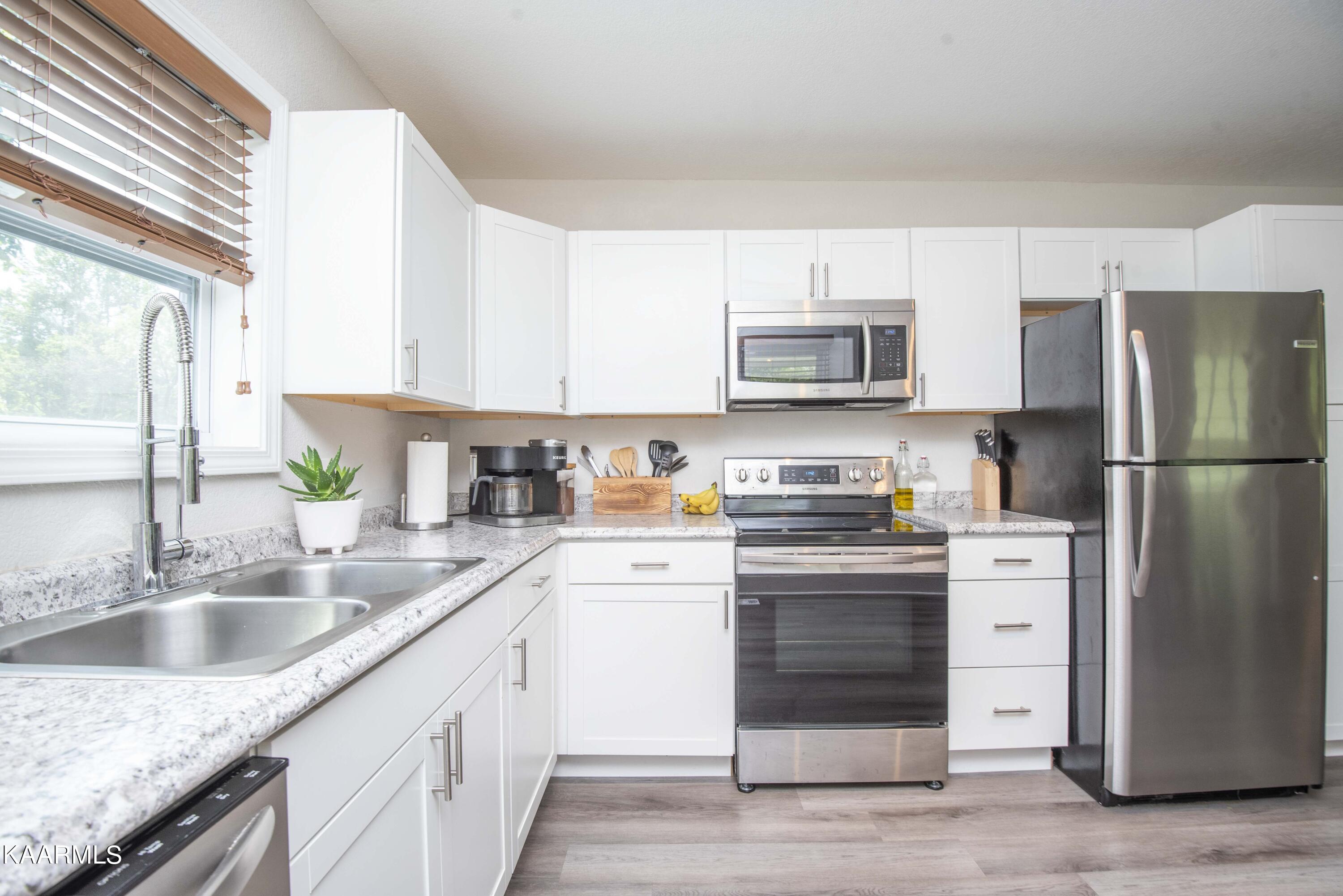 5414 Magazine Road Knoxville, TN 37920 - Photo 11 of 40 kitchen 2_1