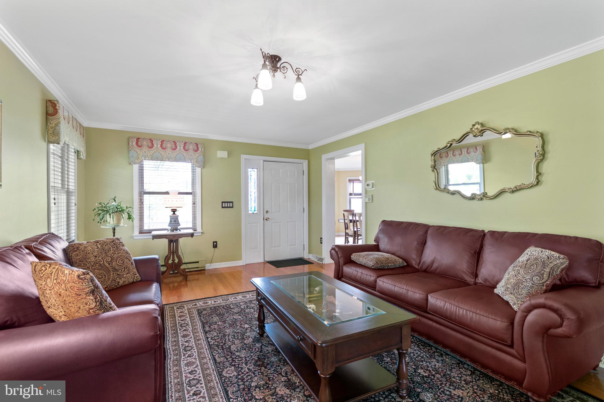 557 Linfield Road Royersford, PA 19468 - Photo 4 of 63 Living Room with Crown Molding
