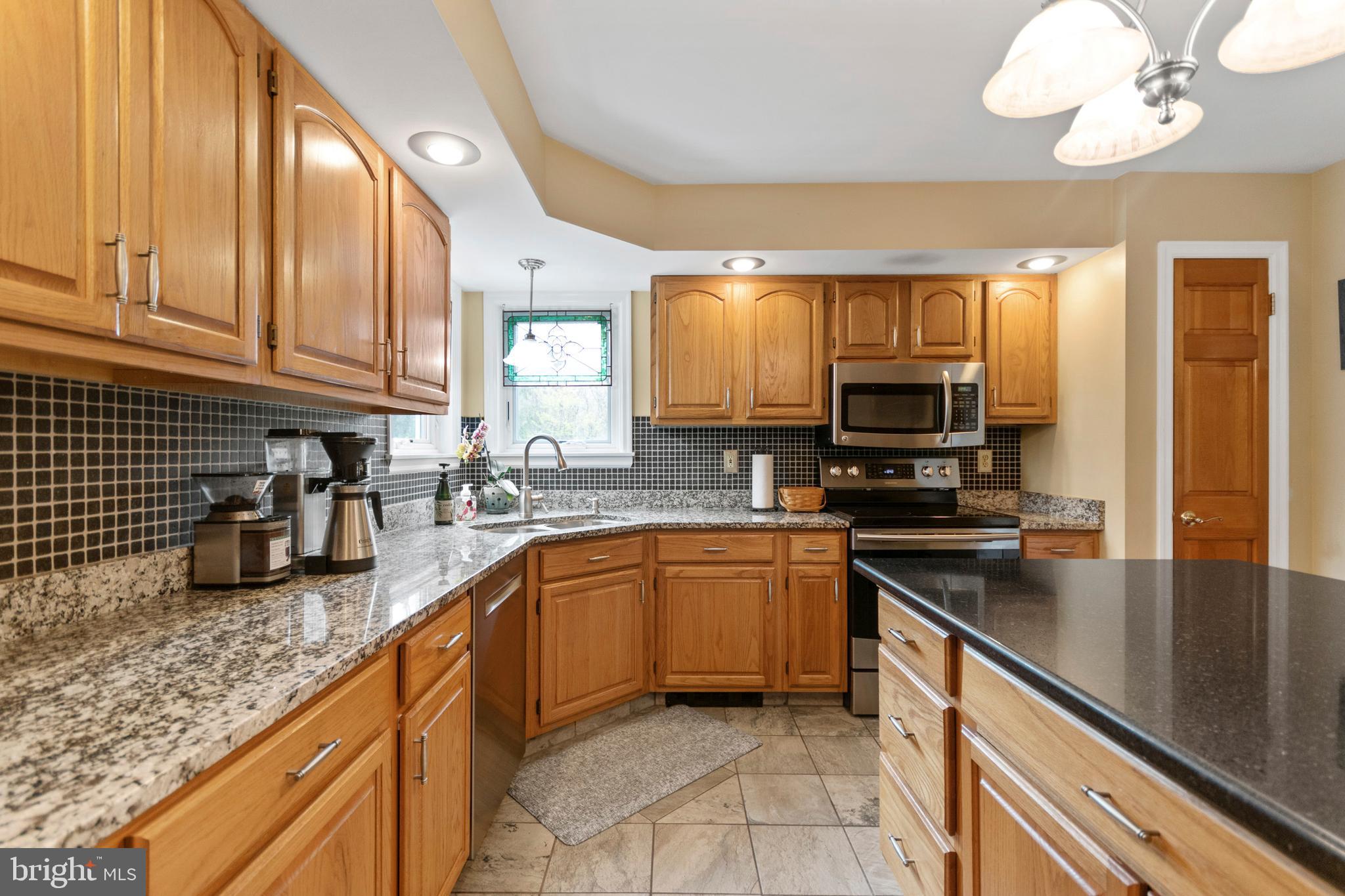 557 Linfield Road Royersford, PA 19468 - Photo 8 of 63 Kitchen island with Sile Stone top