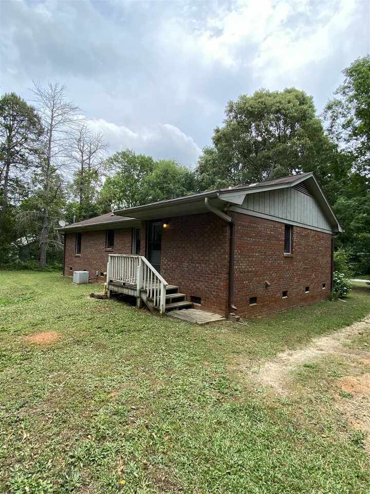 58 Red Leaf Road Hartwell, GA 30643 - Photo 1 of 1 Gallery Image 1