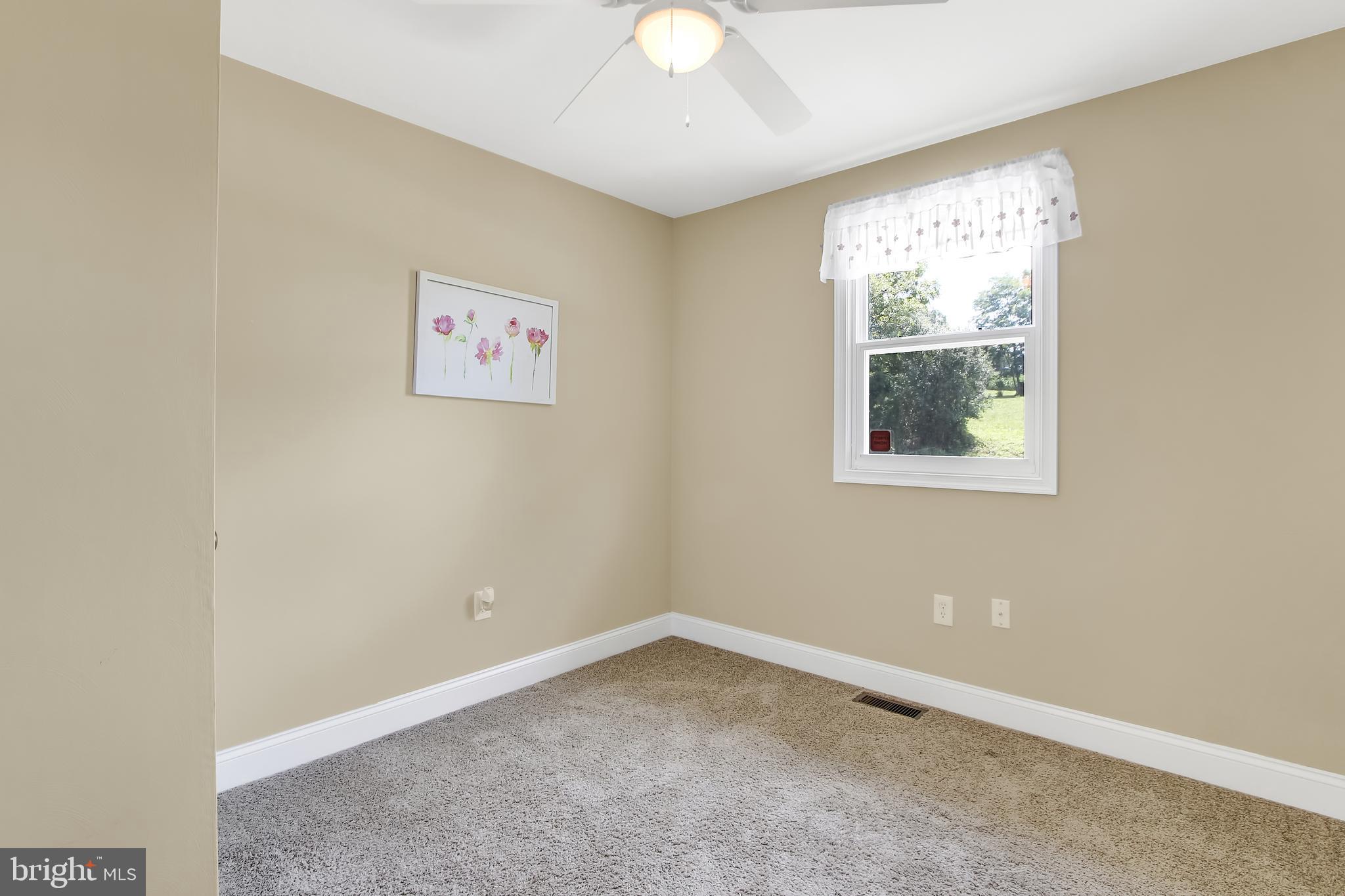 5899 Ambau Road Spring Grove, PA 17362 - Photo 24 of 33