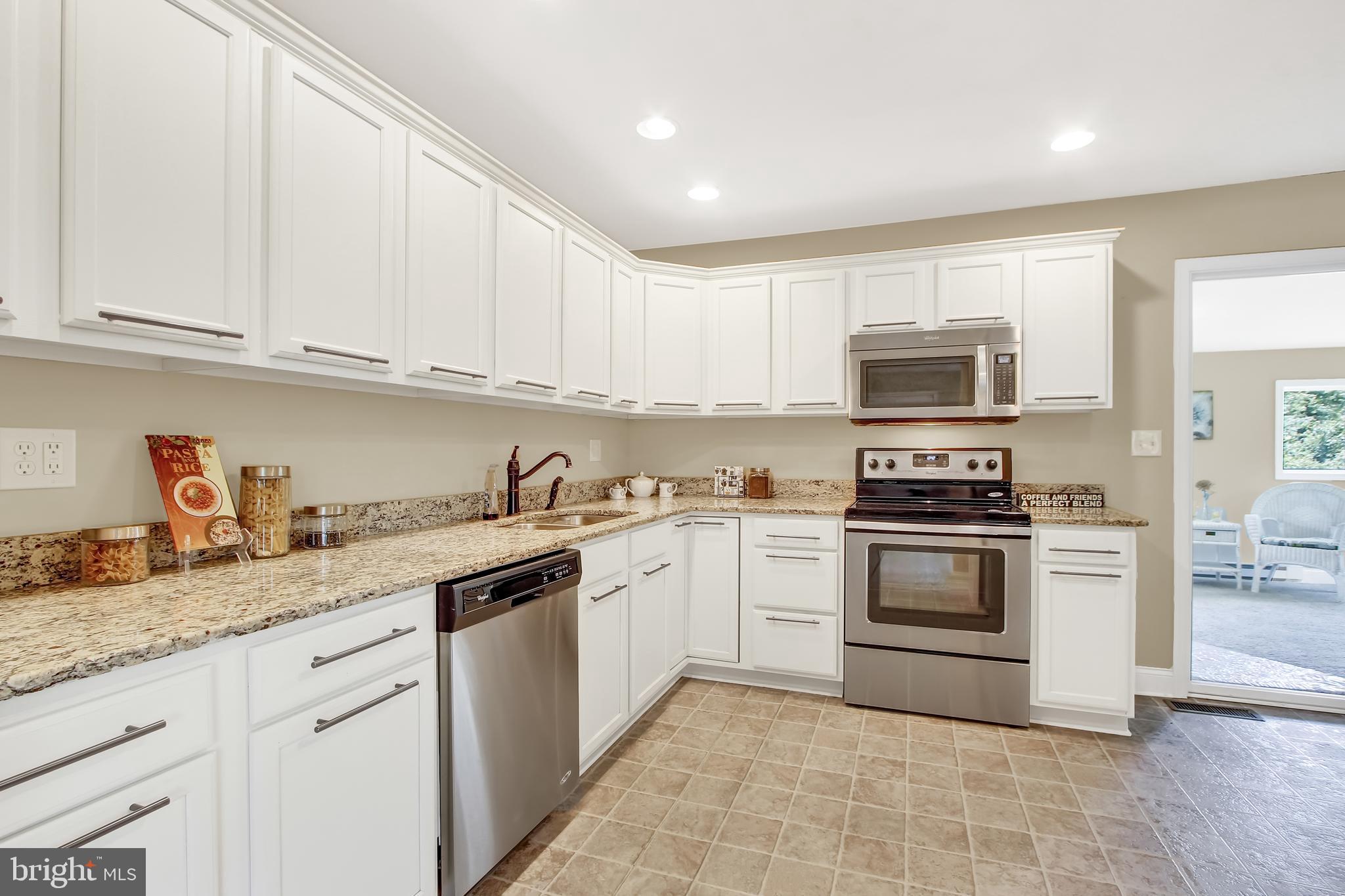 5899 Ambau Road Spring Grove, PA 17362 - Photo 9 of 33