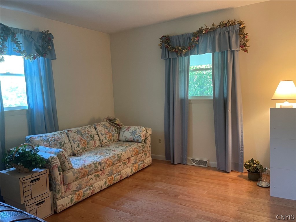 576 Stoneleigh Road Oneida, NY 13421 - Photo 22 of 43 Bedroom