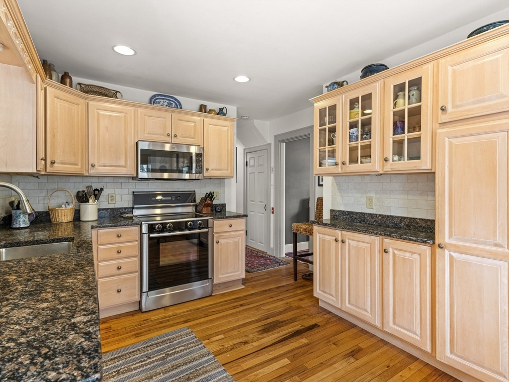7 Fernwood Road Wakefield, MA 01880 - Photo 15 of 42 Gallery Image 15