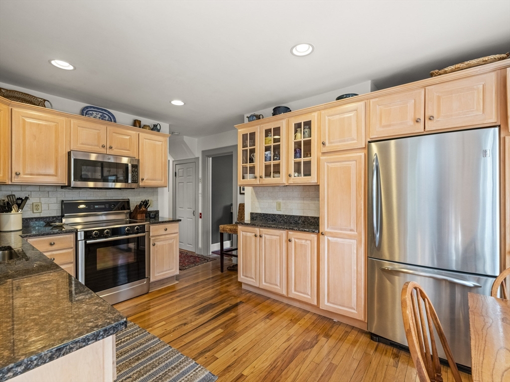 7 Fernwood Road Wakefield, MA 01880 - Photo 18 of 42 Gallery Image 18