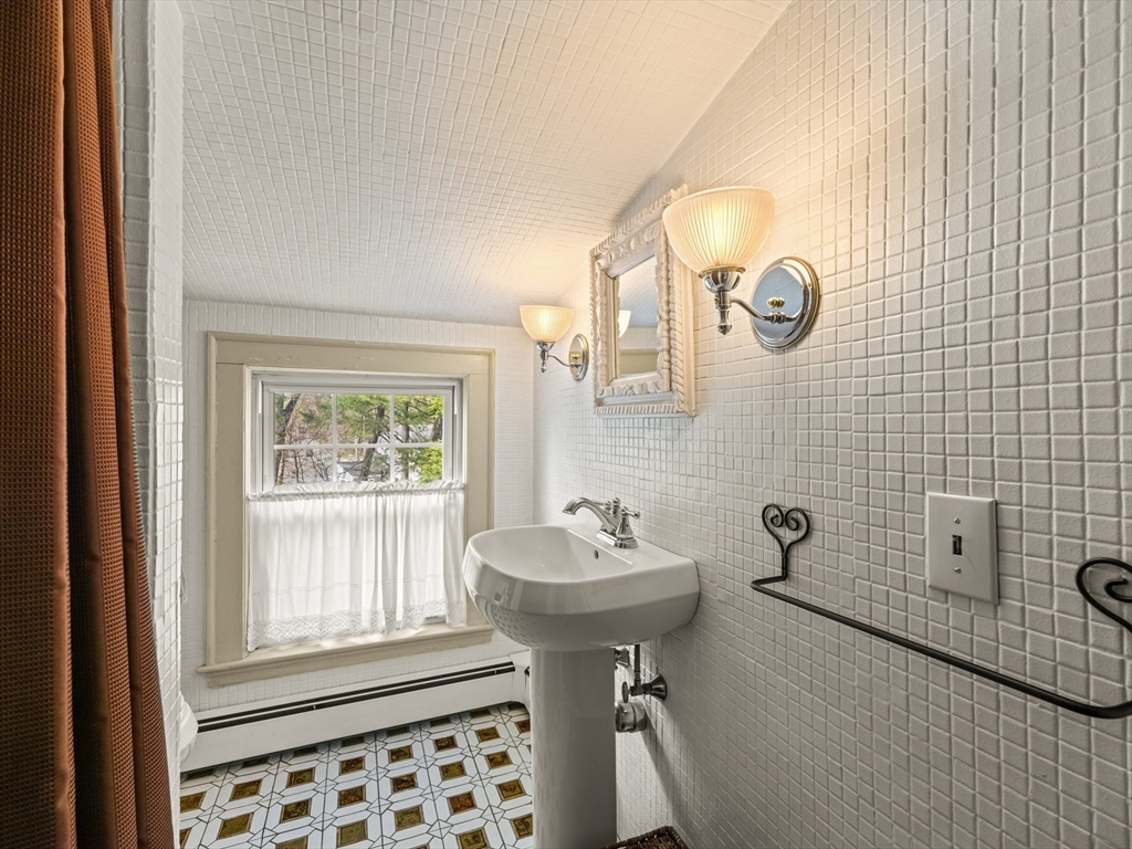 7 Fernwood Road Wakefield, MA 01880 - Photo 32 of 42 Gallery Image 32