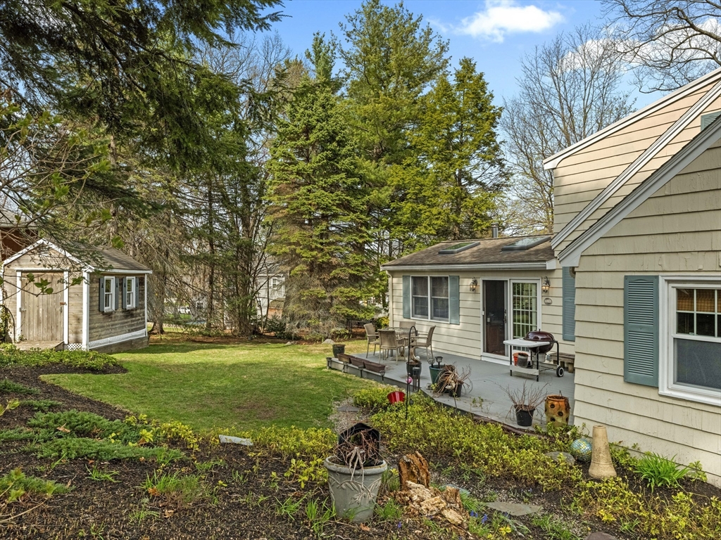 7 Fernwood Road Wakefield, MA 01880 - Photo 4 of 42 Gallery Image 4