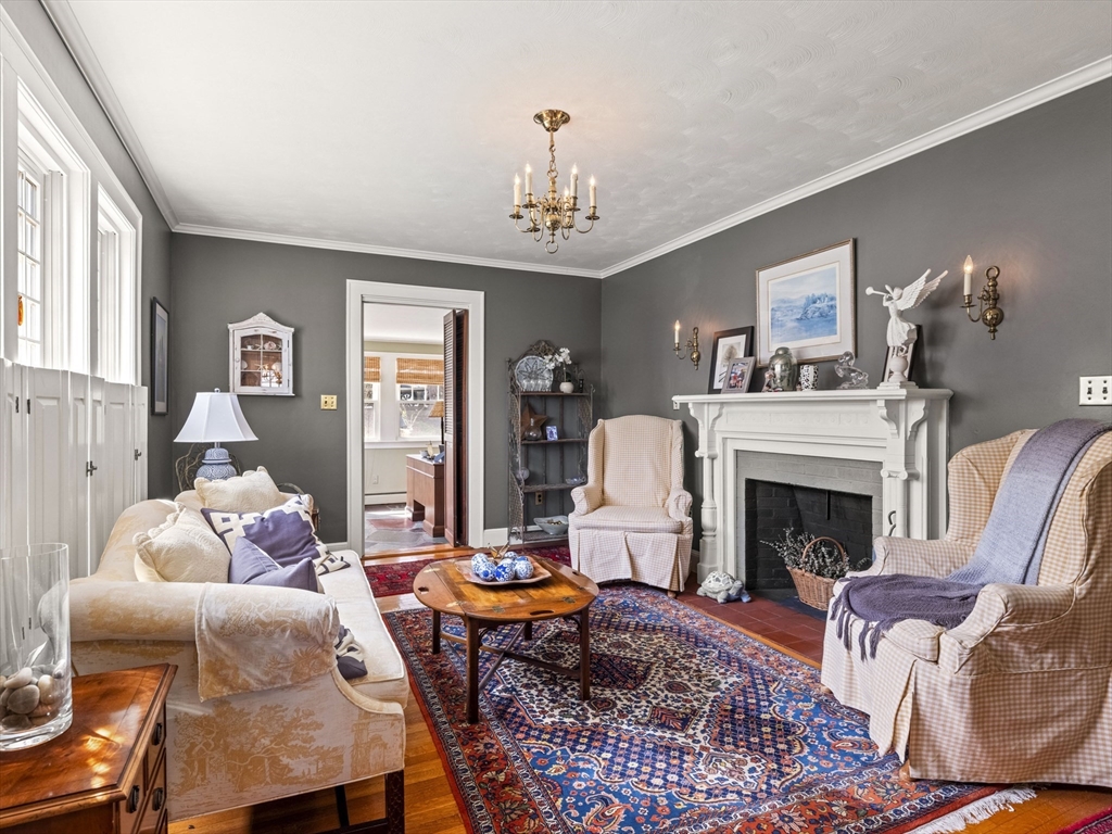 7 Fernwood Road Wakefield, MA 01880 - Photo 7 of 42 Gallery Image 7