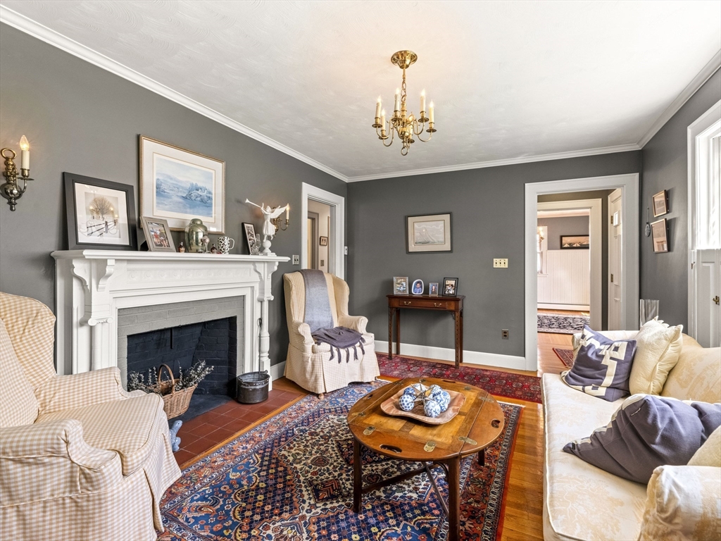 7 Fernwood Road Wakefield, MA 01880 - Photo 9 of 42 Gallery Image 9