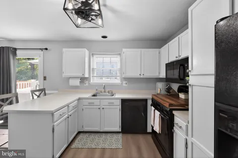 $344,900 | 56 Victoria Drive, Aston, PA 19014