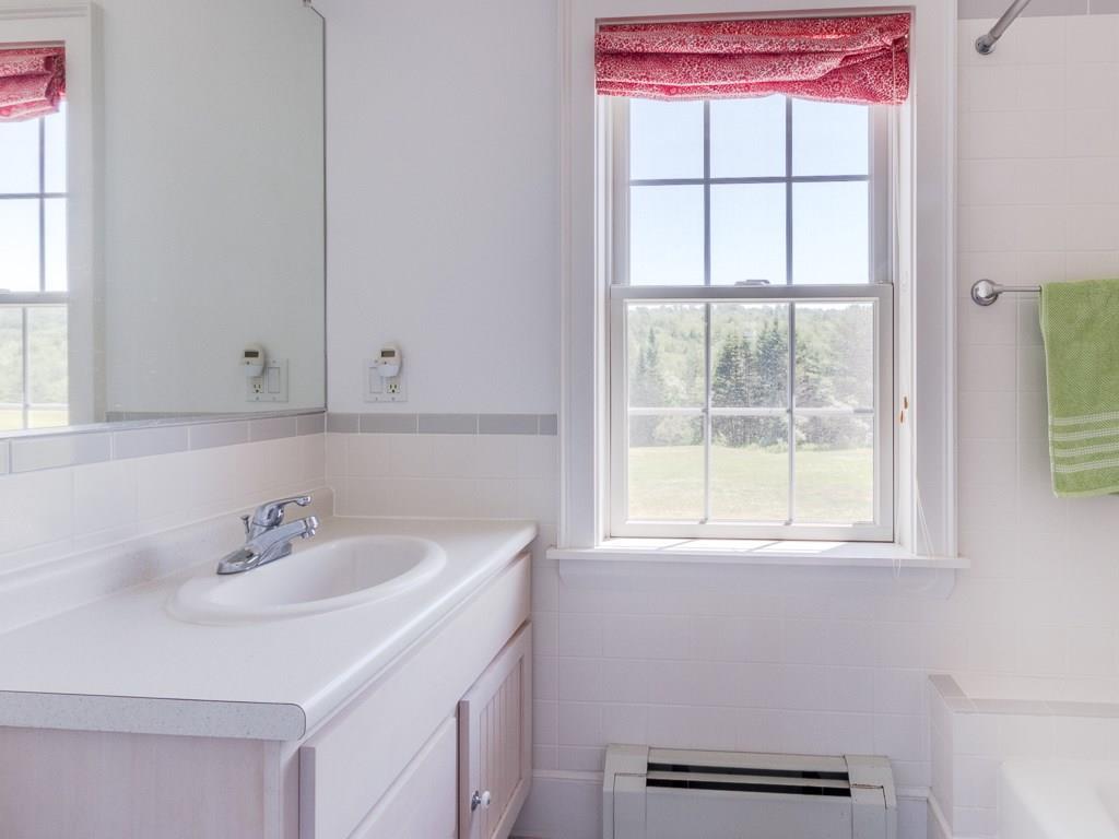312 Lynch Road Newcastle, ME 04553 - Photo 9 of 20 Master Bath